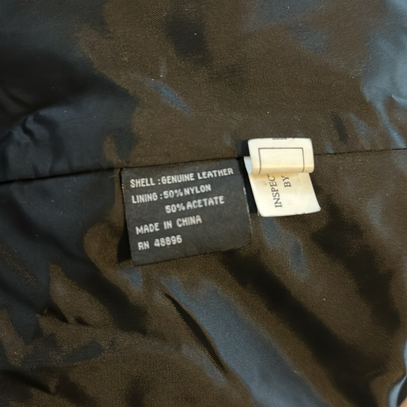 Genuine Leather Tiboa mid length coat - Picture 9 of 9